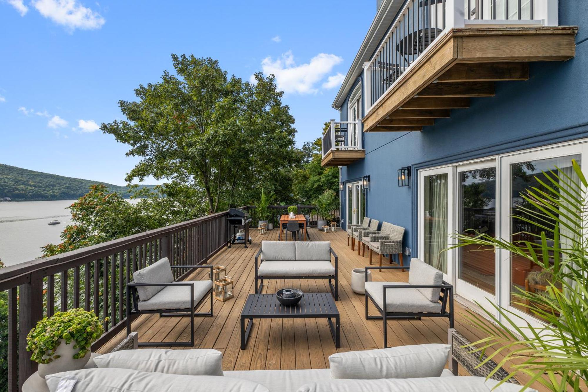 Lakeview House - Hot Tub - Firepit - Stunning Views - Spacious Deck - Cozy Living Room - Bar Greenwood Lake Buitenkant foto