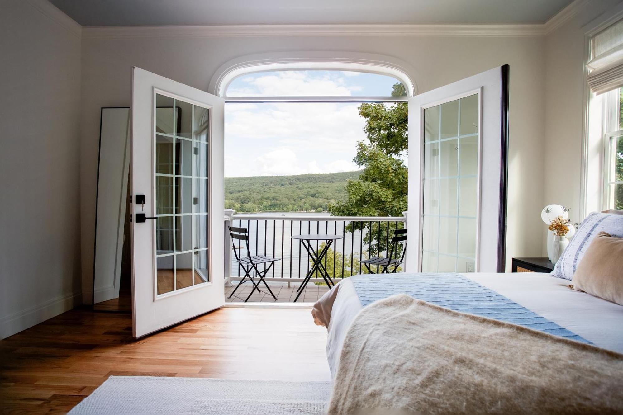 Lakeview House - Hot Tub - Firepit - Stunning Views - Spacious Deck - Cozy Living Room - Bar Greenwood Lake Buitenkant foto