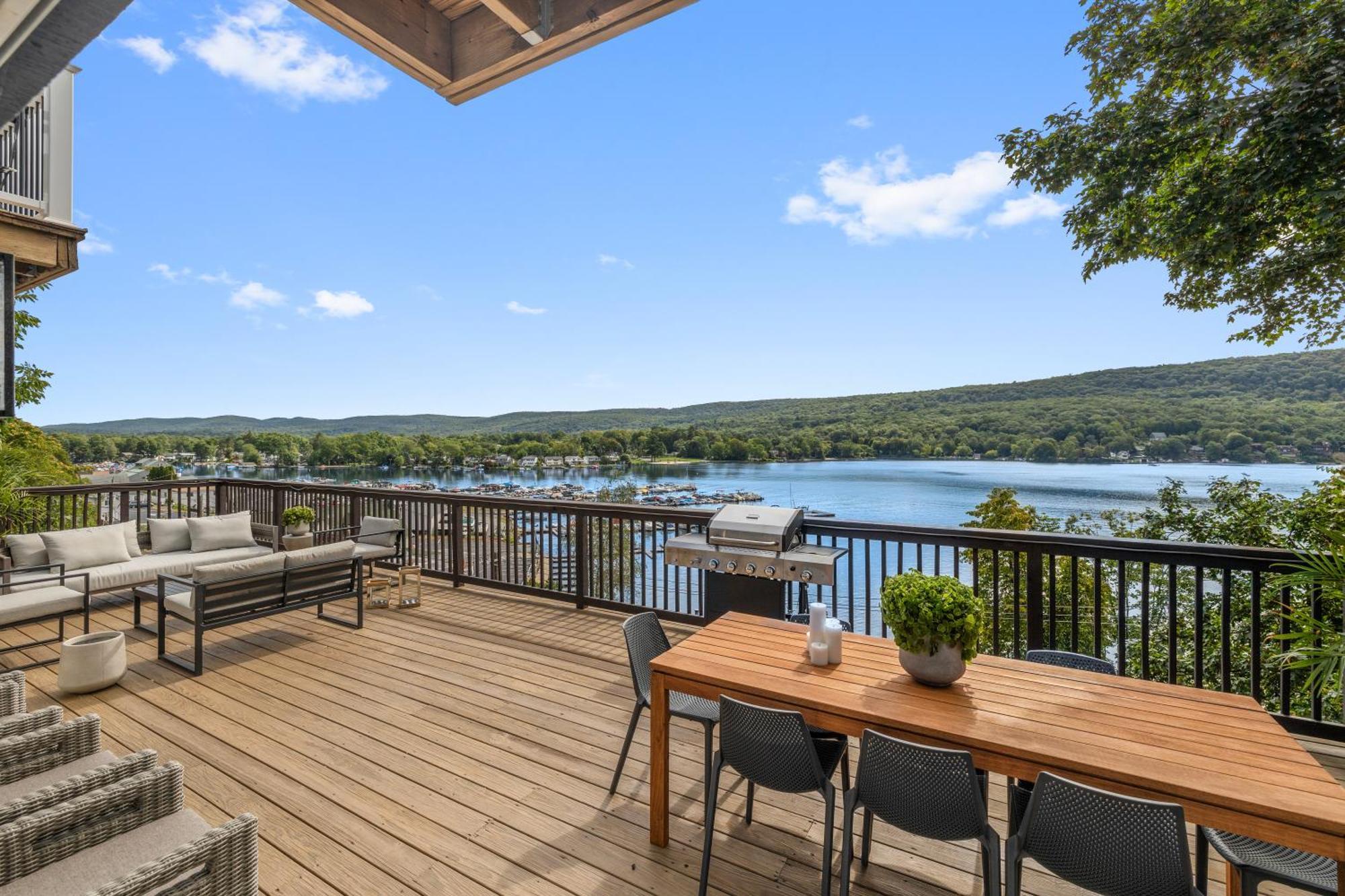 Lakeview House - Hot Tub - Firepit - Stunning Views - Spacious Deck - Cozy Living Room - Bar Greenwood Lake Buitenkant foto